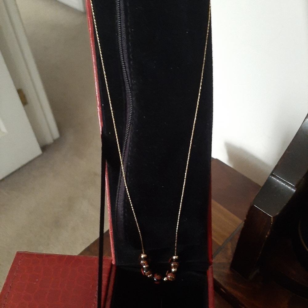 VINTAGE "ADD-A-BEAD" NECKLACE ON GOLD CHAIN